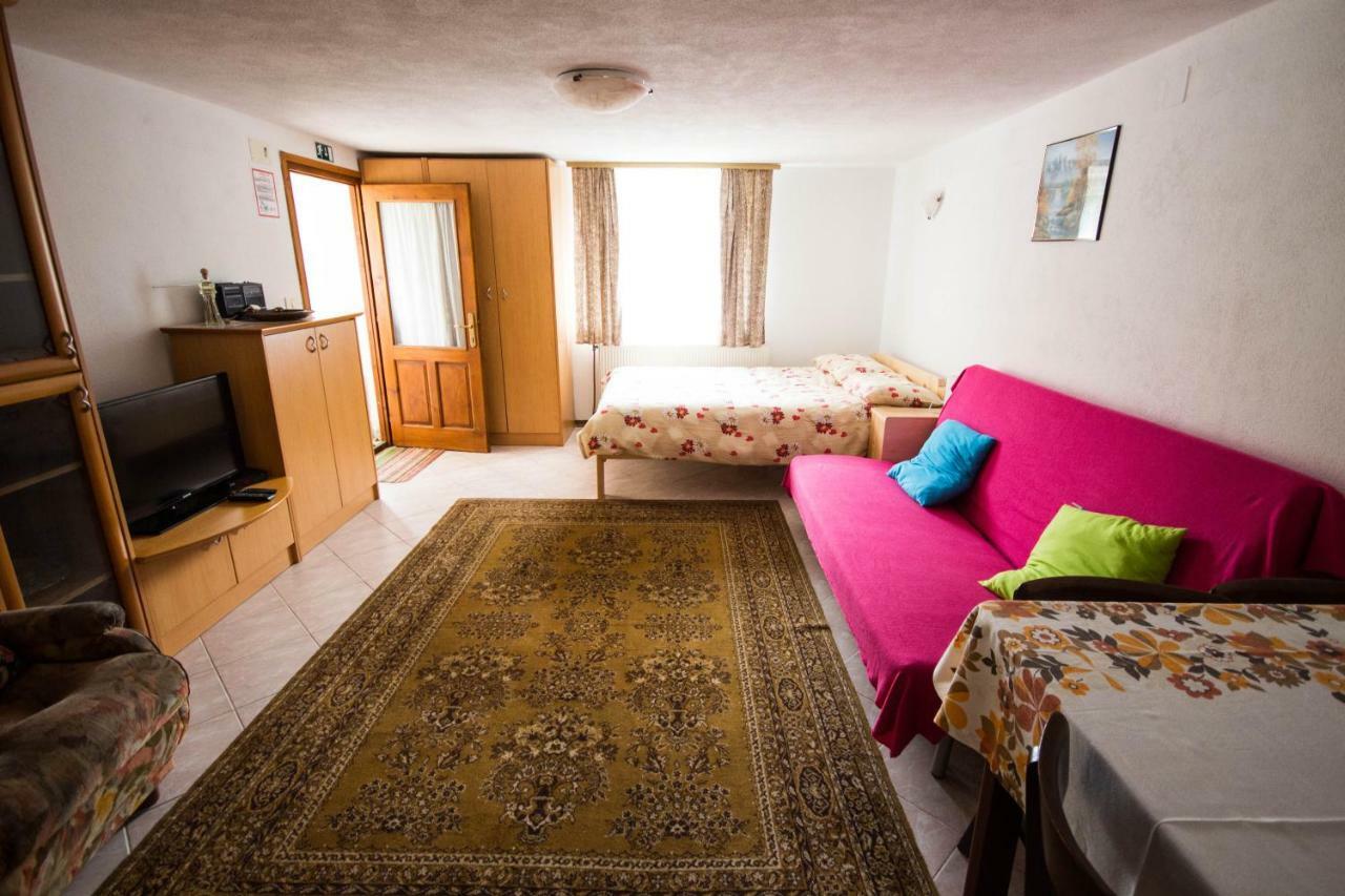 Апартаменты Apartma Kukc II Бовец Экстерьер фото
